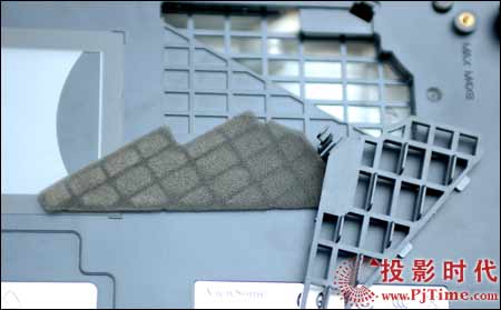 (yu)PJ606ͶӰC(j)ɢ(c)M(jn)L(fng)