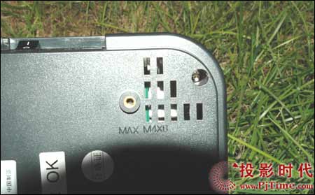 (yu)PJ606ͶӰC(j)ɢ׵ײ߅oM(jn)L(fng)