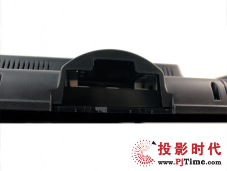 海信旗艦TLM42V68PR液晶電視機評測底座和安裝