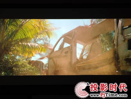 c(din)Ŵʾ(chung)cinetron HD-900 LCOSͶӰC(j){(ln)Ч