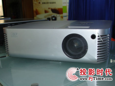 聯(lián)想T15投影機(jī)
