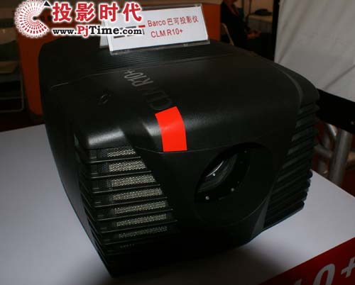 巴可CLM R10+投影機(jī)