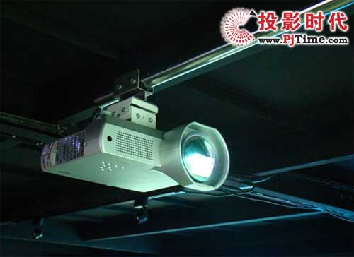 三洋超短焦PLC-XL450C投影機