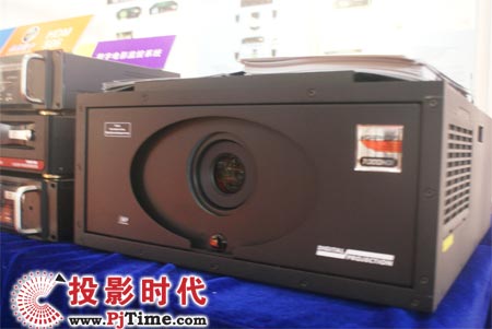 DP(sh)ӰԺͶӰC(j)-Morpheus 7000HDi