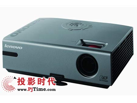 炫彩色輪下嫁 聯(lián)想C110投影機