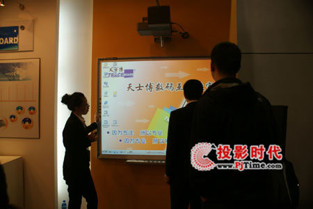 ��ʿ������ʽ��Ӱװ������Ї��̌W(xu��)�x���O(sh��)��չ