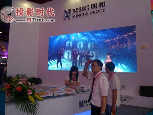 寫意舞臺人生 明和LED屏亮相PALM