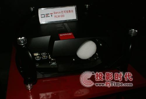 巴可高端工程投影機亮相北京專業(yè)音響展