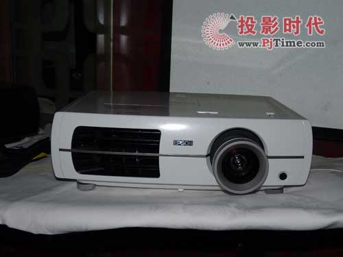 yȫӰԺͶӰC(j)SIAV 2009