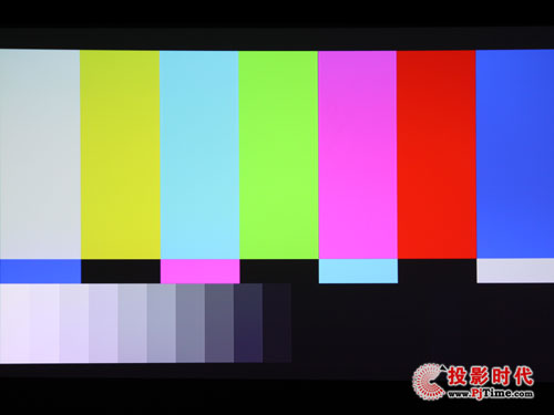 _(ki)͏dӰԺr(sh) W6000ͶӰC(j)u(png)y(c)