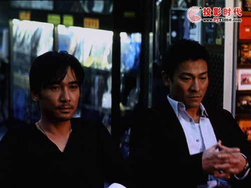 _(ki)͏dӰԺr(sh) W6000ͶӰC(j)u(png)y(c)