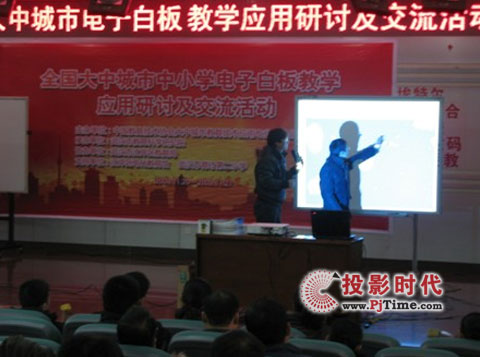 ��ʿ����ȫ��(gu��)���г�����С�W(xu��)��Ӱװ�̌W(xu��)��(y��ng)����ӑ���������(d��ng)����Ů���