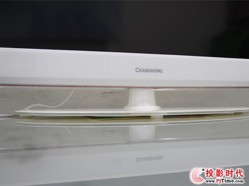 長虹iTV46920DE液晶電視:雙色漸變、透明邊工藝