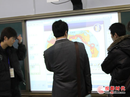 �{(l��n)����������2010���������b��չʾ��(hu��)