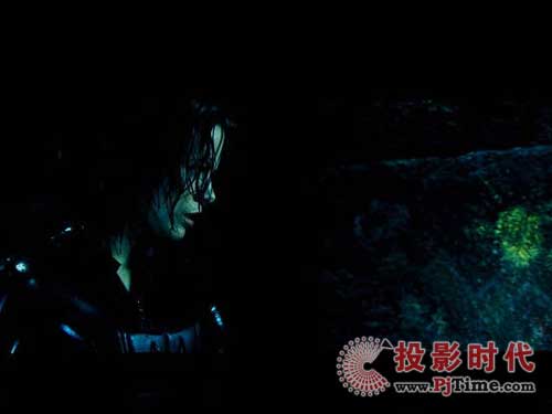 �fԪ1080PͶӰ��PK ����A600B�͊W�D�aHD20���x�l��