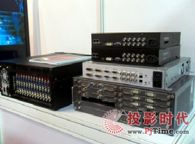 ��(y��u)ɫ���@�y�����аl(f��)Һ���@ʾ�(q��)�Ӱ������V��ƽ���@ʾչ