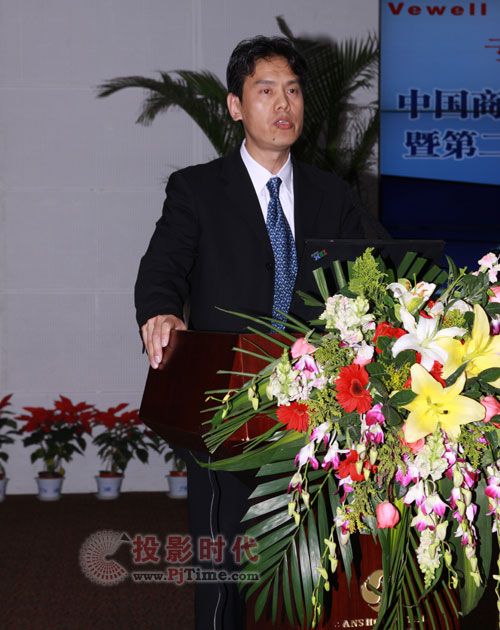 夏普張宗光:技術(shù)創(chuàng)新引領(lǐng)全新的視覺盛宴