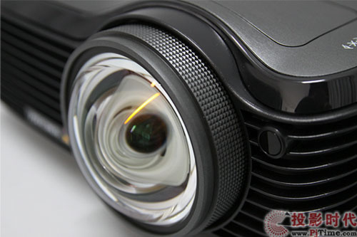 ͶӰҲ(dng) (yu)PJD7383i(dng)ͶӰC(j)u(png)y(c)_(x)(ji)c