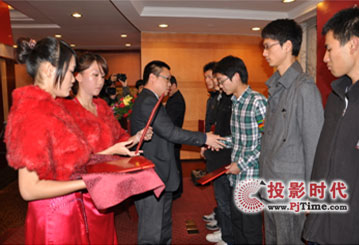 ����ʡ���Č�Ӌ(j��)��C(j��)ܛ���O(sh��)Ӌ(j��)��ِ�A�M��Ļ