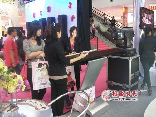 �f�W(w��ng)�Ƽ�wosһ�w�C(j��)�W�����ڻ鲩��(hu��)