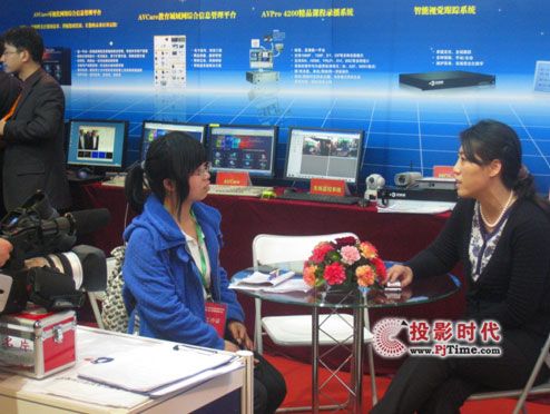 ���������b��չʾ��(hu��)������������ȭ������