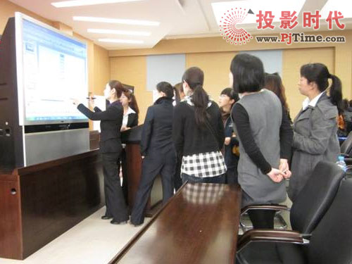 ��는�(sh��)�a���Ӻ������R�R��������Ӱװ��ِ