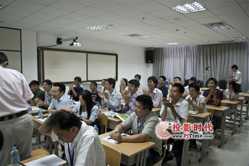 ��ָ���e��΢�����ӭh(hu��n)���̌W(xu��)ϵ�y(t��ng)��Ʒ�l(f��)����