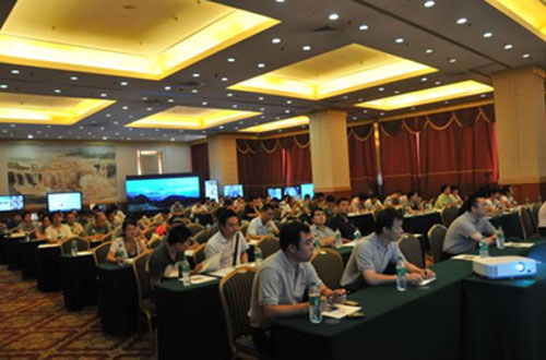 2011��ͬ�x��ҕNEC�@ʾ�a(ch��n)Ʒ��վѲչ�A�M��Ļ