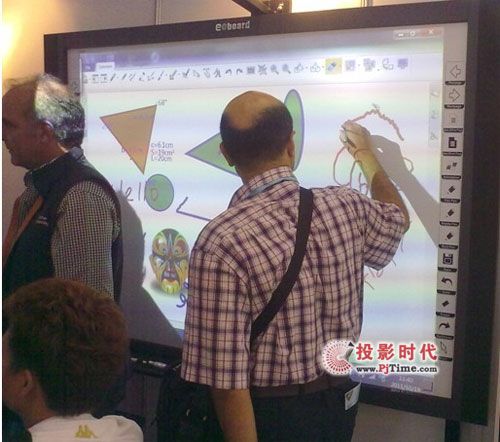 ��110�ÏV����(hu��)���|����Ӱװ�����A