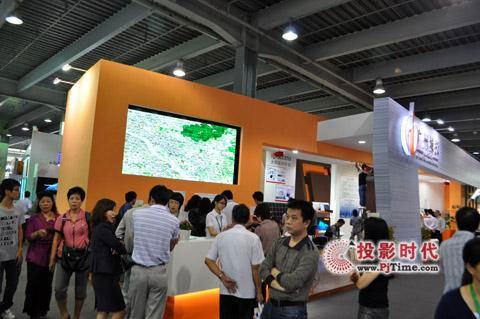 ����Ԫ�������V�ݳ�Ͷ �c(di��n)���ڶ��ÏV�ݵ�̼չ