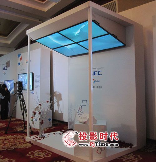 2012 NEC����Һ���@ʾ���a(ch��n)Ʒ��(zh��n)�԰l(f��)�����A����Ļ