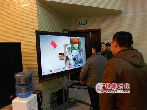 ��(chu��ng)�S�������������У�@�ҕ�������M(j��n)��(hu��)�ߵ��ߌ�У�@�ҕ��ӑ��(hu��)