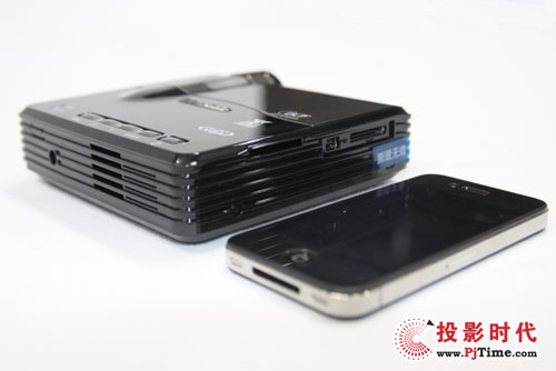 (yu)PLED-W200ciphone 4