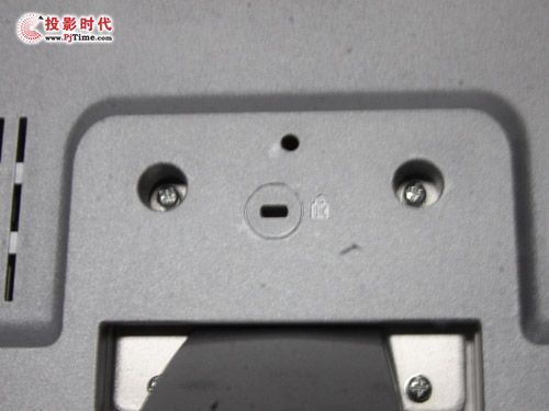     ¿Ą(chung)Sҕ(chung)SE700sϵѽ(jng)¡Androidϵy(tng)DTS(sh)ӰԺЧϵy(tng)IPSO(sh)ӋWʽ3Dg(sh)Ŀǰ55ӢĄ(chung)S55E700S47ӢĄ(chung)