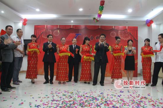 ���������족���폊(qi��ng)��������ǧ�f(w��n)SMT���a(ch��n)�����Ͷ�a(ch��n)