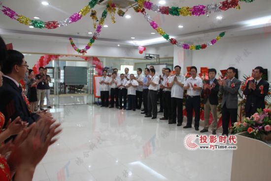 ���������족���폊(qi��ng)��������ǧ�f(w��n)SMT���a(ch��n)�����Ͷ�a(ch��n)