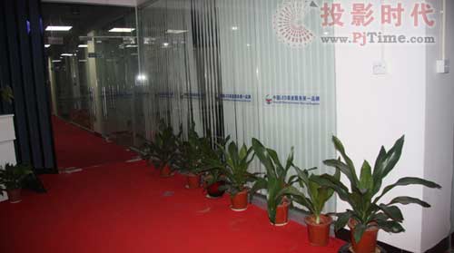 �����c,����,���ڃ|��U�a(ch��n)�M�̽ӽ�β