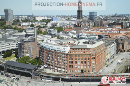 1080P��(du��)��4K���|(zh��) �������ͶӰ�C(j��)VPL-VW500ES�u(p��ng)�y(c��)