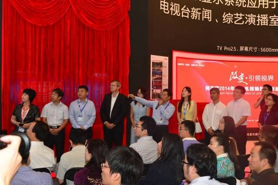 ���������@ʾ�Ј�����ƴ����ȫ��ҕ�� ������XMAX��ƷLED�ҕϵ�Ќ����l(f��)