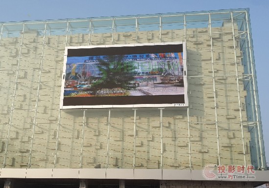 �R�չ�늉۹��мt�����P������P10 LED���(xi��ng)Ŀ