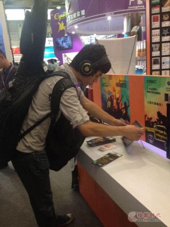 TOUCHMIX�����Ϻ����H��չ���c(di��n)���Ƽ��c������ײ���³���