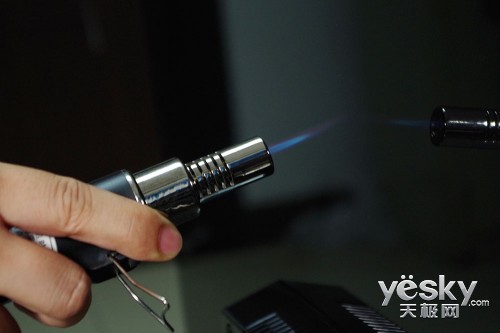 ߲ˤğSlim TV(zhn)O