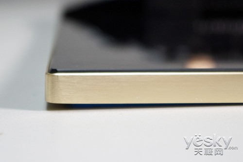 ߲ˤğSlim TV(zhn)O