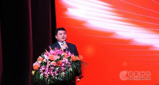 �������c�w������_�ɑ�(zh��n)�Ժ��������w���ִ�ߴ�LED�@ʾ��