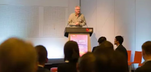 l(f)Andrew Gaze