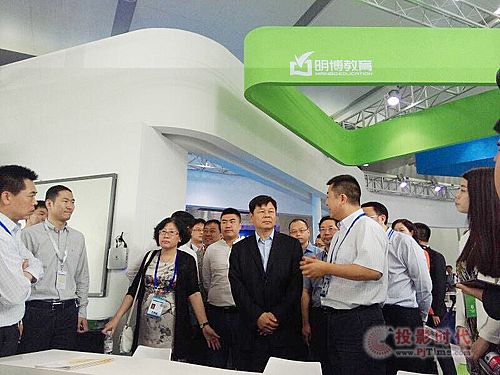 ��(y��u)�n����ȫ��(gu��)������Ϣ����(y��ng)��չ�[ �ǻ۽̌W(xu��)���P(gu��n)ע