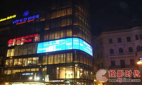 �������x�������е�LED���U��