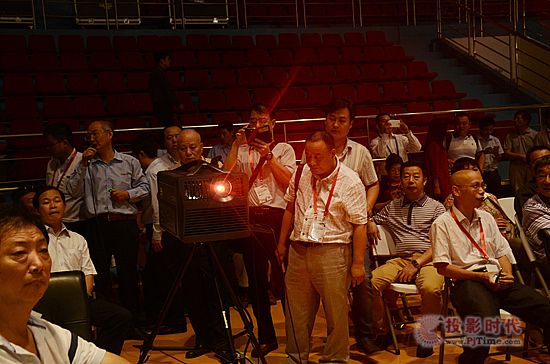 ��һ�C���á�һ�w��Ƭ����(sh��)���ӰOK�C������ߌ��Ї����������r(n��ng)���Ӱ��(ji��)