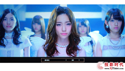 ܲʧȻɫ 곞V7500ͥԺͶӰC(j)(sh)y