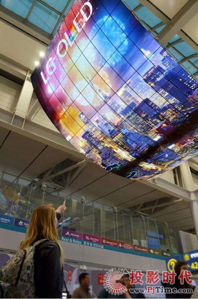 LG���n���C��չʾȫ�����OLEDҕ�l��